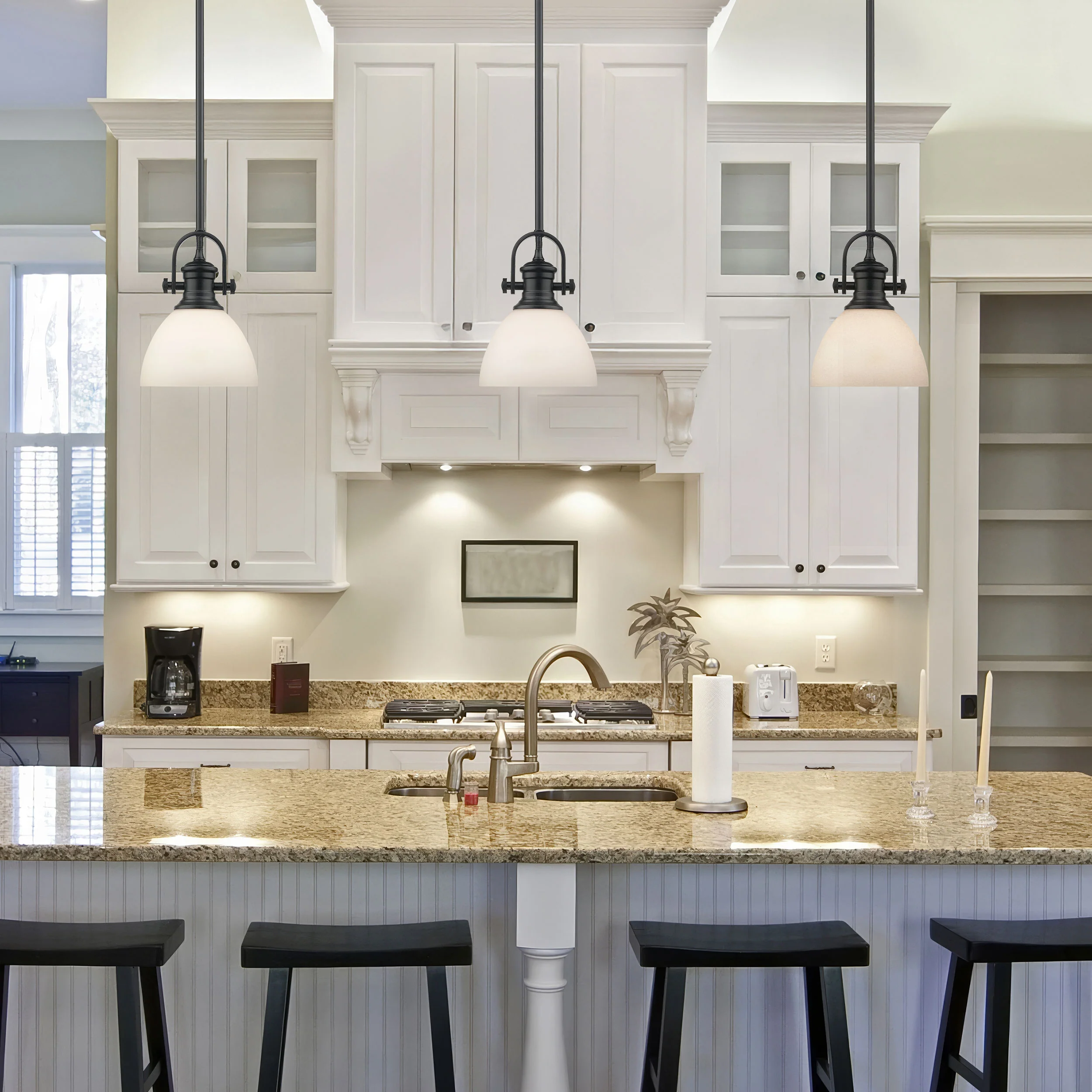 Hines 1-light 7in Pendant in Matte Black and Opal Glass - Image 4