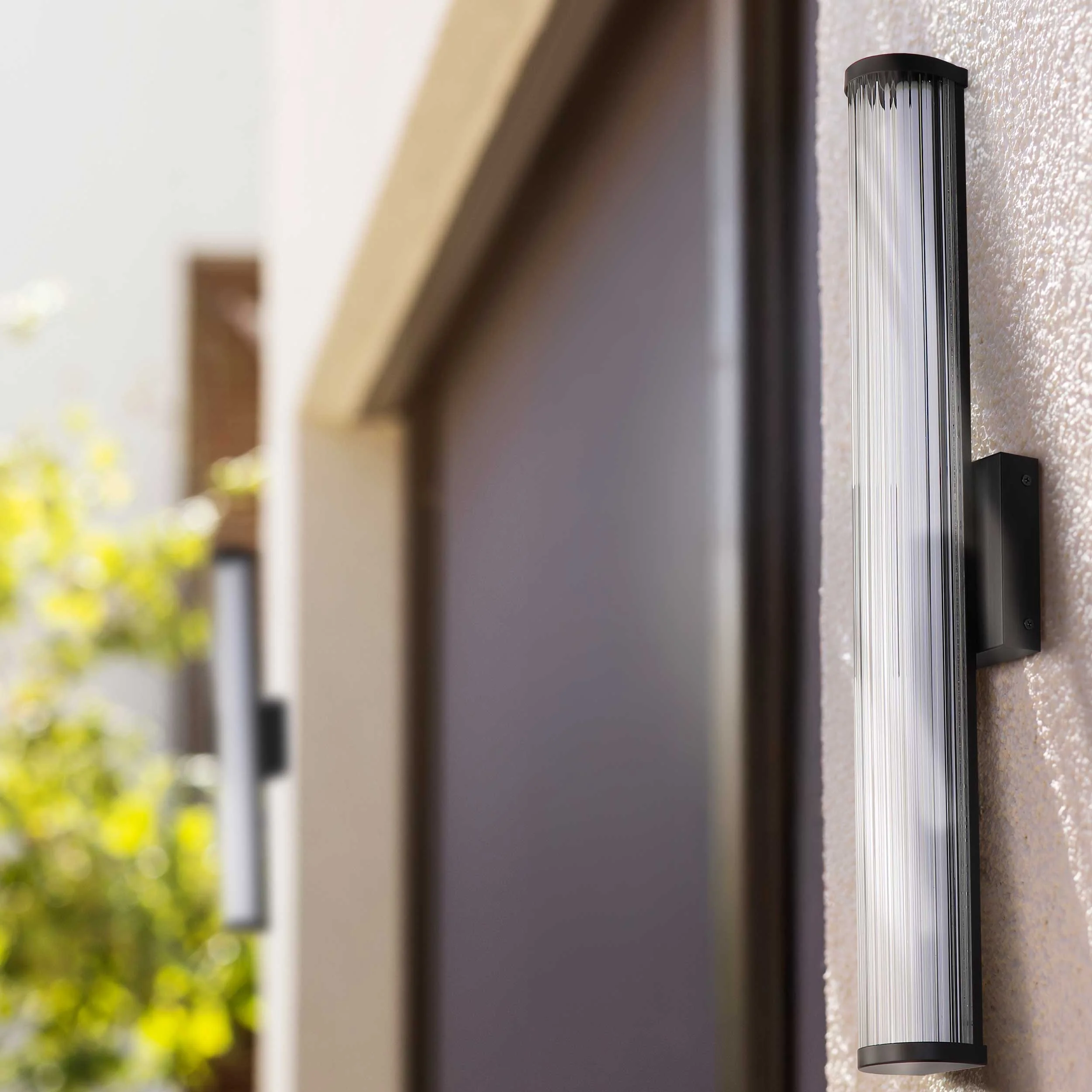 Rodara Integrated LED 17in Outdoor Wall in Matte Black - Image 3