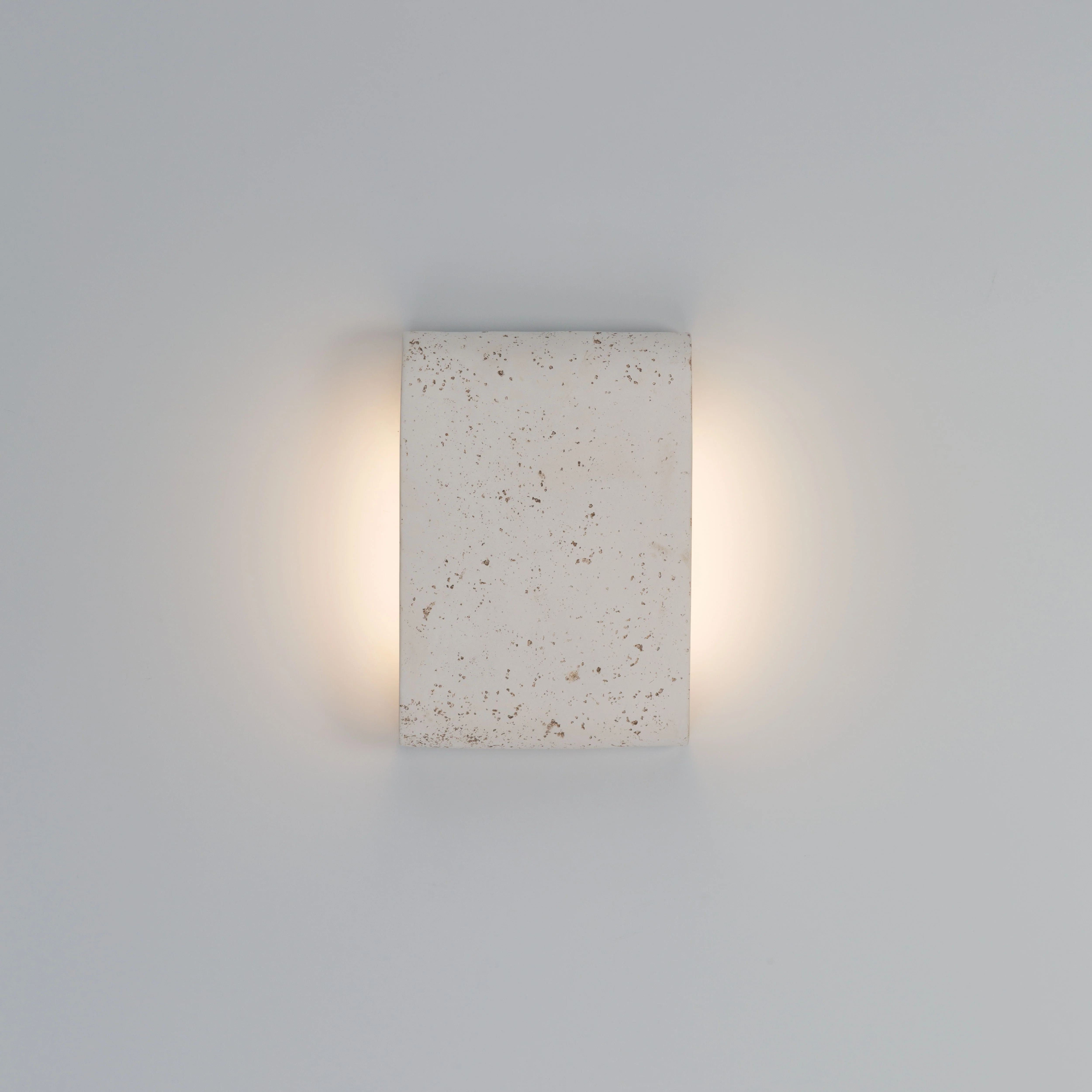Stela Integrated LED 9in Outdoor Wall in White Travertine
